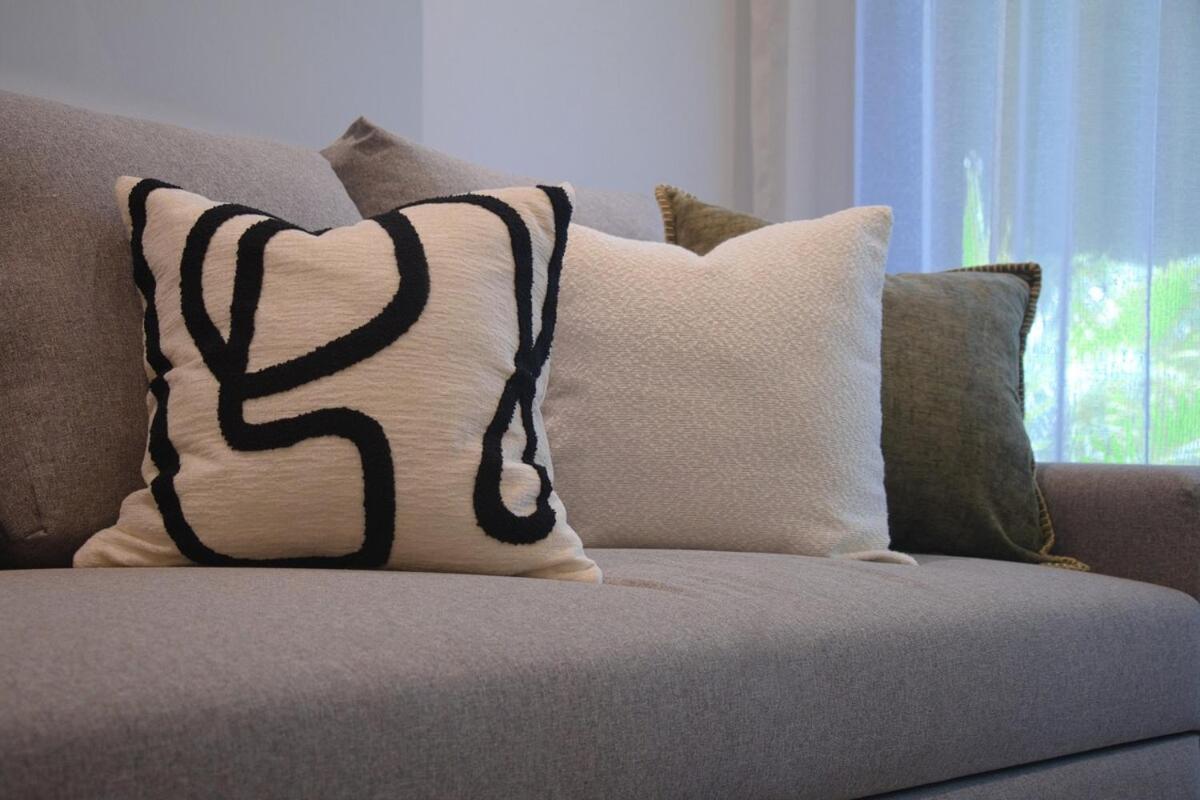 Paramar Black 2br - Next Level B Apartment