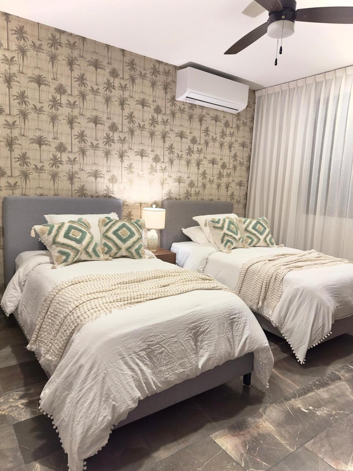 Paramar Black 2br - Next Level B Apartment *