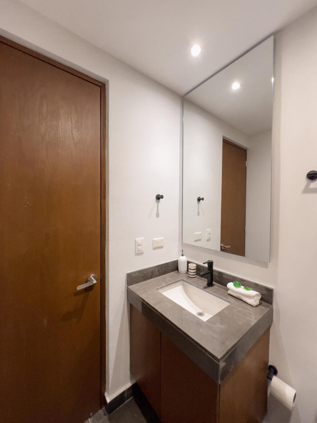 Paramar Black 2br - Next Level B Apartment *